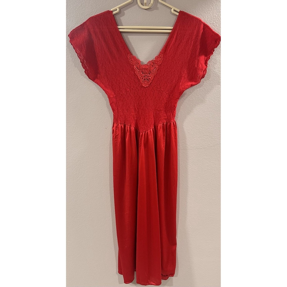 Vintage Cinema Etoile Red Lace and Satin Maxi Slip‎ Nightgown Size Small